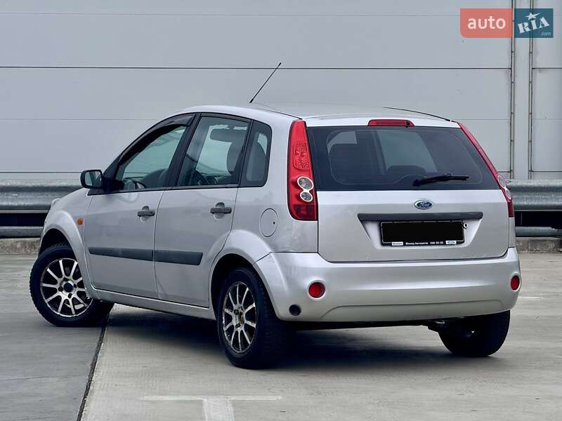 Хэтчбек Ford Fiesta 2007 в Киеве