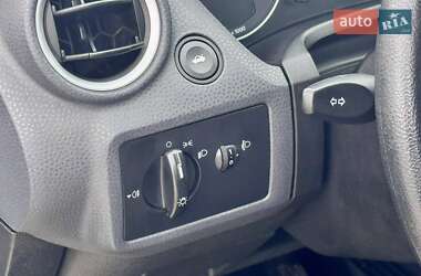 Хэтчбек Ford Fiesta 2007 в 
