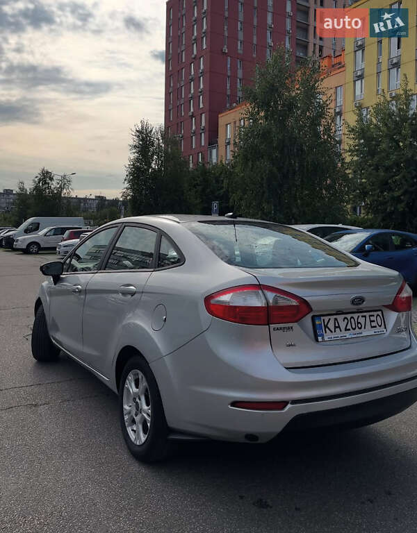 Хэтчбек Ford Fiesta 2015 в Житомире