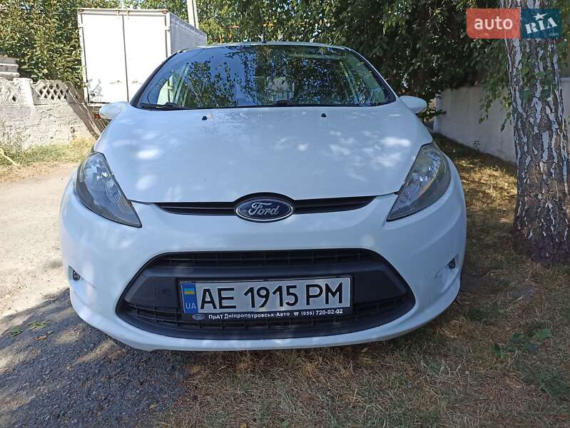 Хэтчбек Ford Fiesta 2011 в Днепре