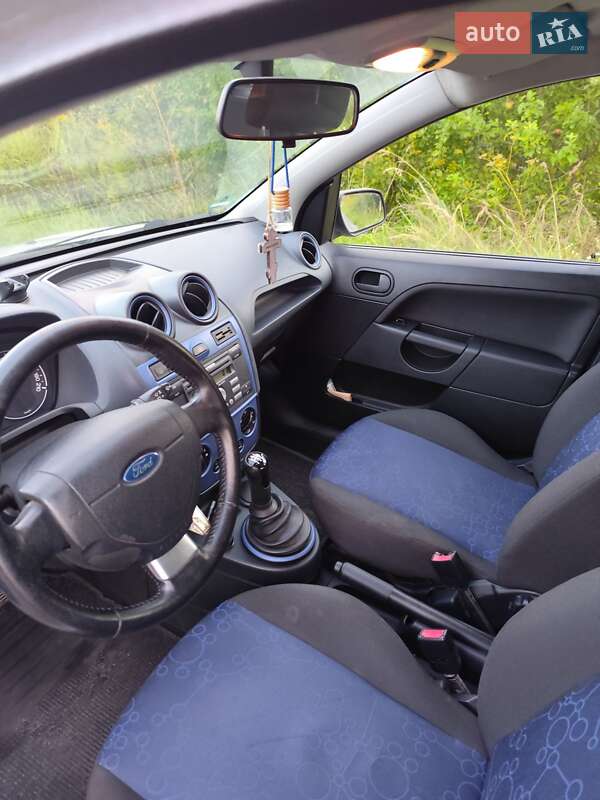 Хетчбек Ford Fiesta 2007 в Яворові