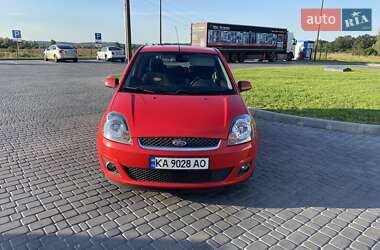 Хэтчбек Ford Fiesta 2006 в Киеве