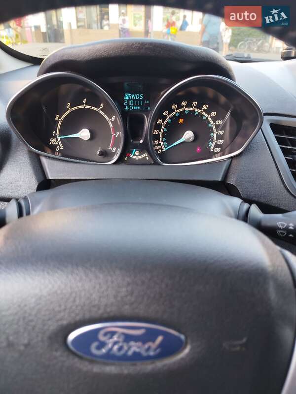 Седан Ford Fiesta 2015 в Миргороде