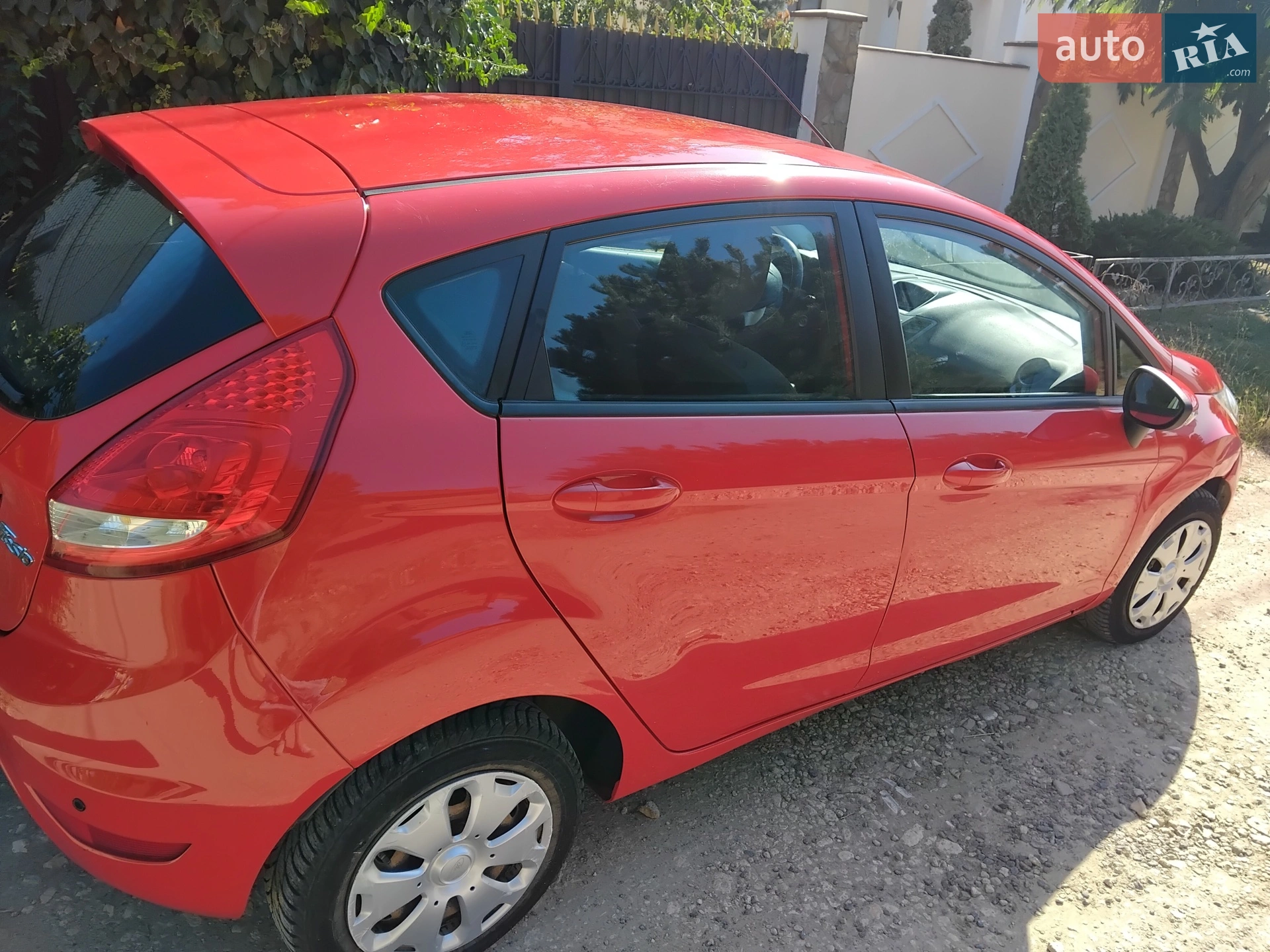 2010 Ford Fiesta - мініатюра 12