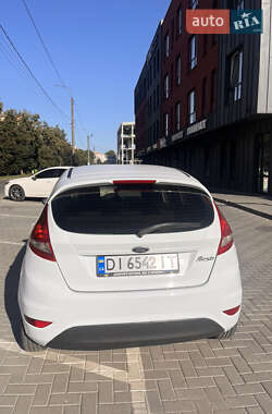 Хэтчбек Ford Fiesta 2011 в 