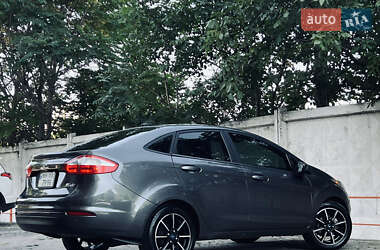 Седан Ford Fiesta 2019 в 
