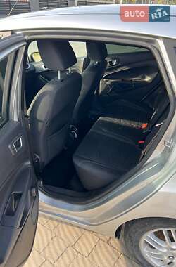 Хэтчбек Ford Fiesta 2013 в Львове