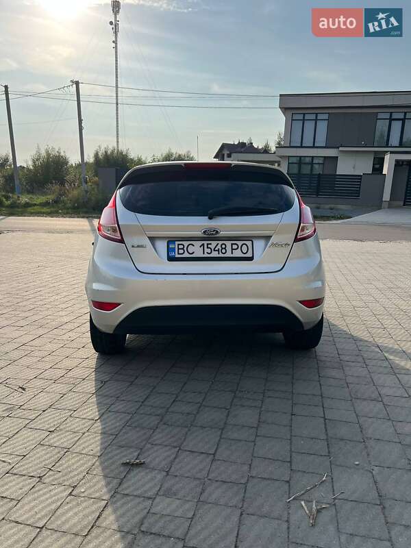 Хэтчбек Ford Fiesta 2013 в Львове