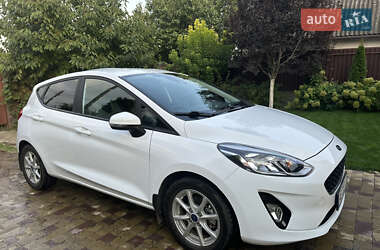 Хэтчбек Ford Fiesta 2018 в 