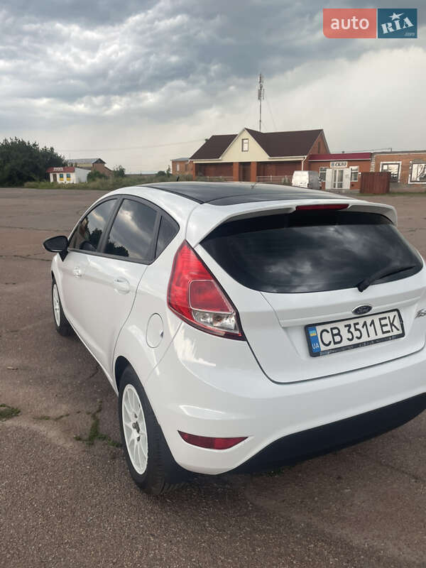 Хэтчбек Ford Fiesta 2013 в Прилуках