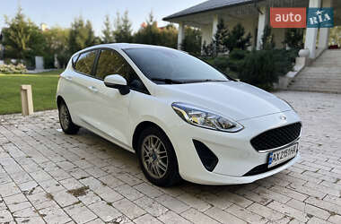 Хэтчбек Ford Fiesta 2017 в 