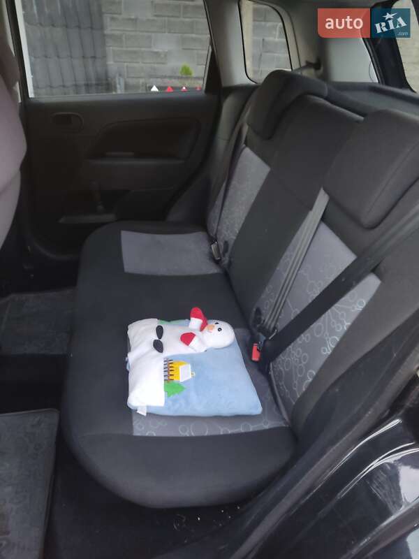 Хэтчбек Ford Fiesta 2007 в Вараше