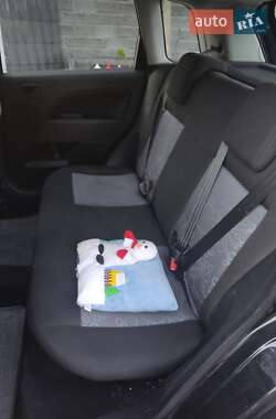 Хэтчбек Ford Fiesta 2007 в 
