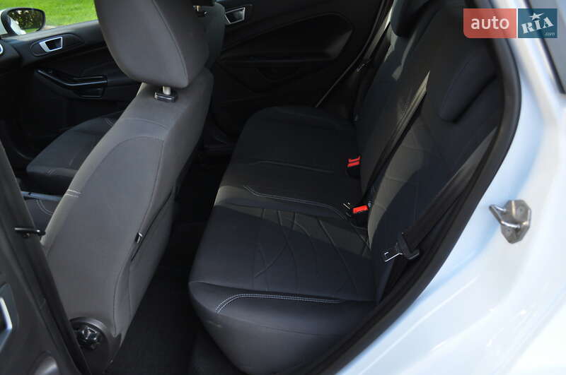 Хэтчбек Ford Fiesta 2013 в Киеве фото 22 Хэтчбек Ford Fiesta 2013 в Киеве