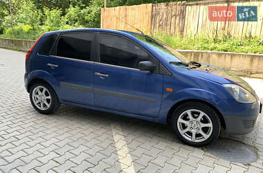Хэтчбек Ford Fiesta 2007 в 