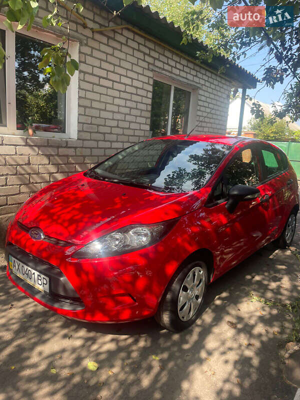 Хэтчбек Ford Fiesta 2012 в Краснограде фото 7 Хэтчбек Ford Fiesta 2012 в Краснограде