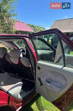 Хэтчбек Ford Fiesta 1996 в 