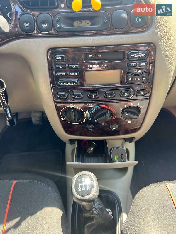 Хетчбек Ford Fiesta 1996 в Немирові