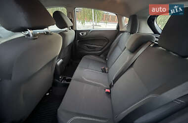 Хэтчбек Ford Fiesta 2013 в Измаиле