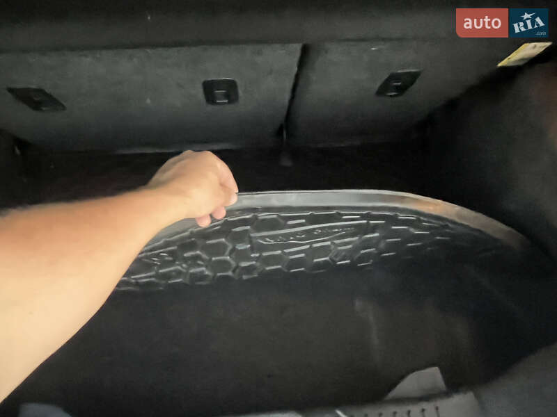 Хэтчбек Ford Fiesta 2013 в Измаиле