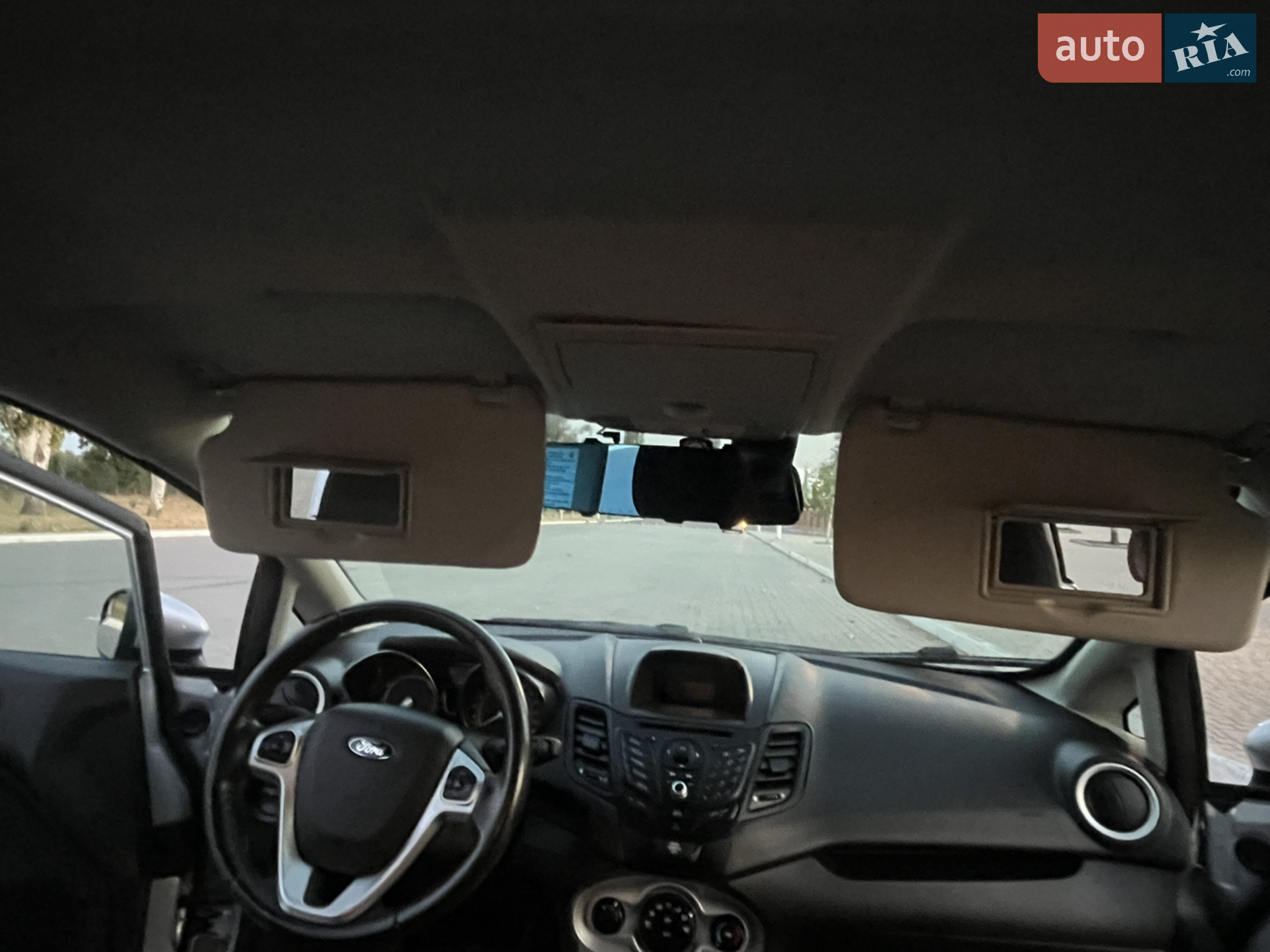 2013 Ford Fiesta - мініатюра 23