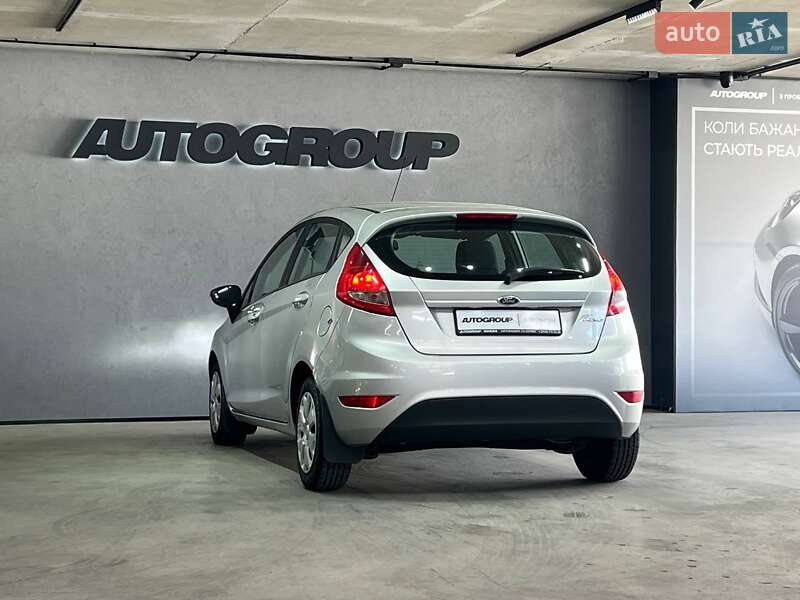 Хэтчбек Ford Fiesta 2012 в Одессе