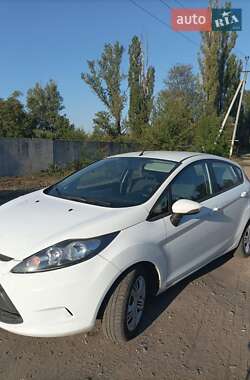 Хэтчбек Ford Fiesta 2011 в Новомосковске