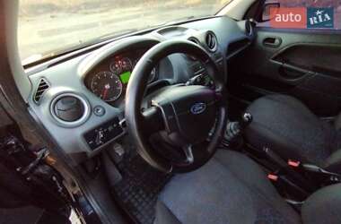 Хэтчбек Ford Fiesta 2008 в 