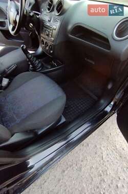 Хэтчбек Ford Fiesta 2008 в 
