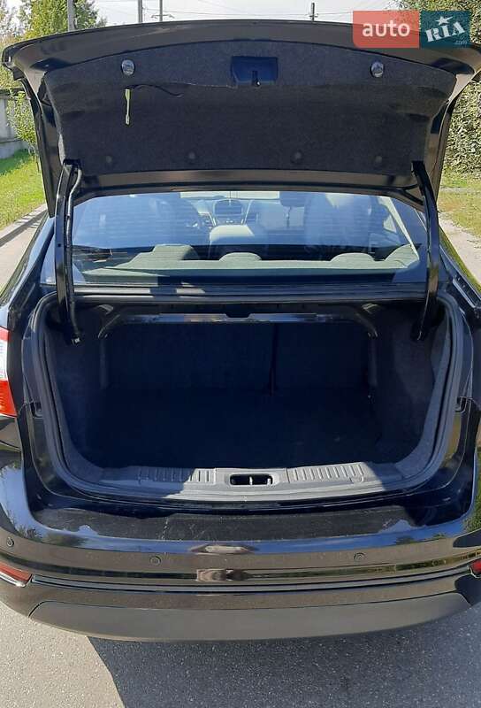 Седан Ford Fiesta 2016 в Киеве