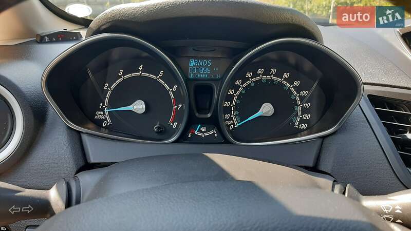Седан Ford Fiesta 2016 в Киеве