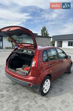 Хэтчбек Ford Fiesta 2007 в 