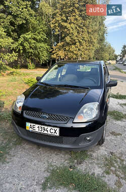 Хетчбек Ford Fiesta 2008 в Дніпрі