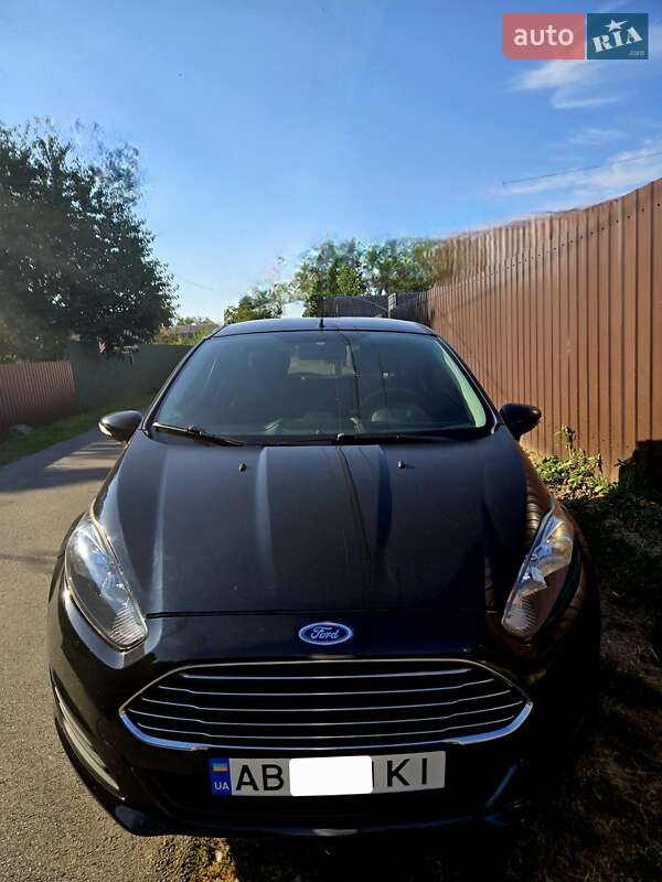 Хэтчбек Ford Fiesta 2014 в 