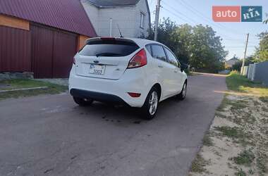 Хэтчбек Ford Fiesta 2018 в 