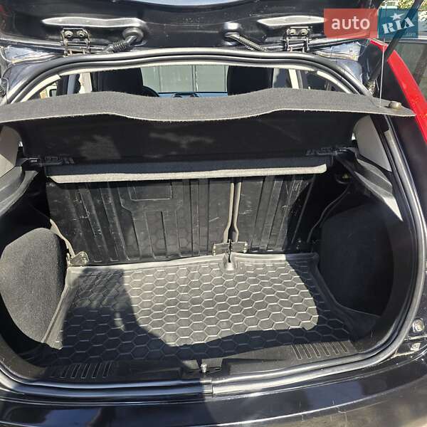 Хэтчбек Ford Fiesta 2006 в Кропивницком