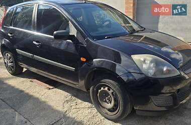 Хэтчбек Ford Fiesta 2006 в 
