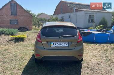 Хэтчбек Ford Fiesta 2012 в 