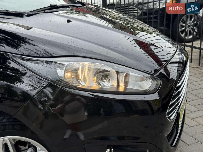 Седан Ford Fiesta 2018 в Николаеве