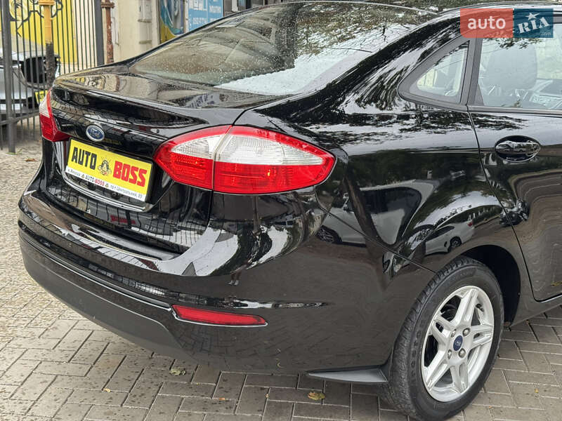 Седан Ford Fiesta 2018 в Николаеве