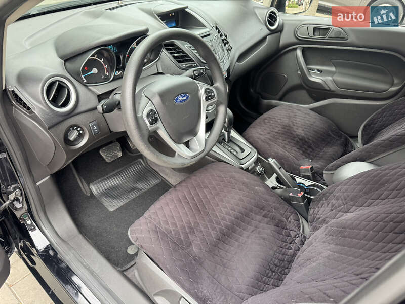 Седан Ford Fiesta 2018 в Николаеве