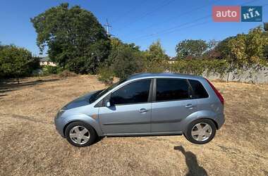 Хэтчбек Ford Fiesta 2006 в Одессе