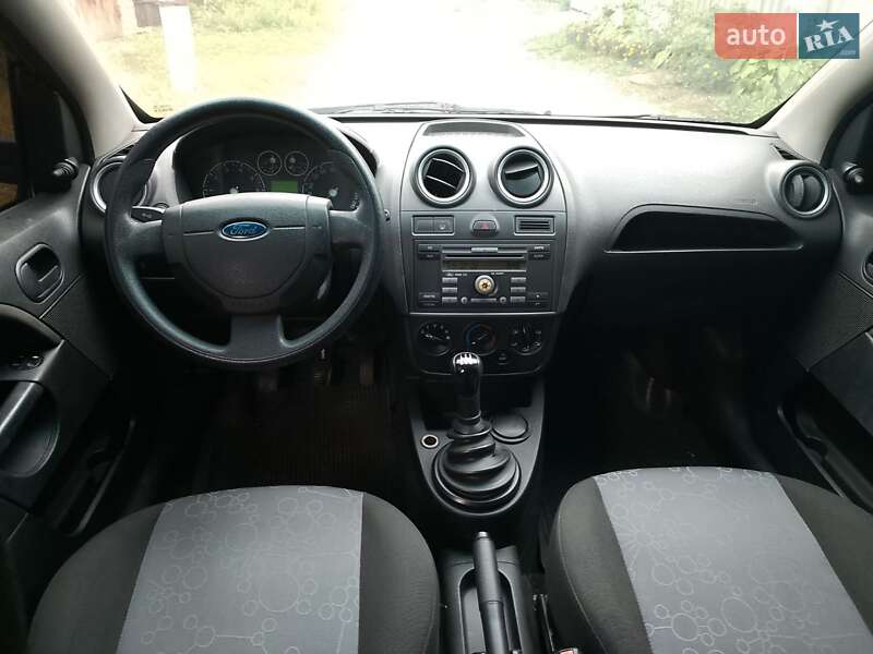 Хэтчбек Ford Fiesta 2007 в Харькове фото 2 Хэтчбек Ford Fiesta 2007 в Харькове