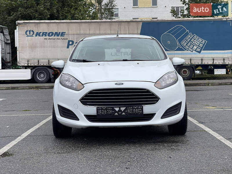 Хэтчбек Ford Fiesta 2016 в Ивано-Франковске фото 2 Хэтчбек Ford Fiesta 2016 в Ивано-Франковске