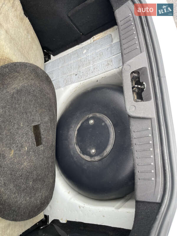 Хэтчбек Ford Fiesta 2016 в Ивано-Франковске фото 34 Хэтчбек Ford Fiesta 2016 в Ивано-Франковске