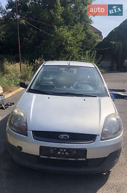 Хэтчбек Ford Fiesta 2007 в 
