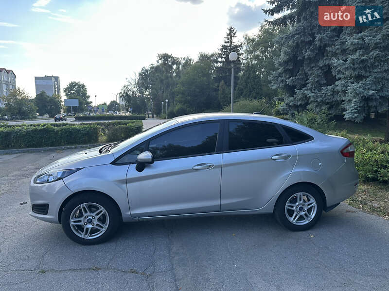 Седан Ford Fiesta 2018 в Броварах