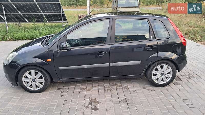 Хэтчбек Ford Fiesta 2005 в Виннице