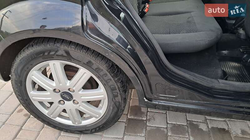 Хэтчбек Ford Fiesta 2005 в Виннице