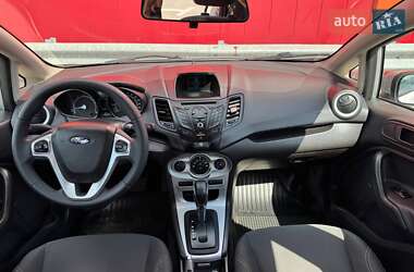Хэтчбек Ford Fiesta 2017 в 